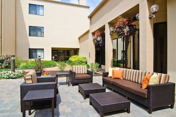 courtyard by marriott st louis westport plaza
