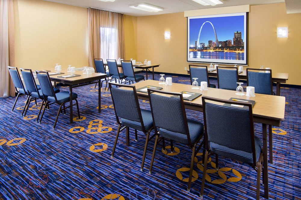 courtyard by marriott st louis westport plaza