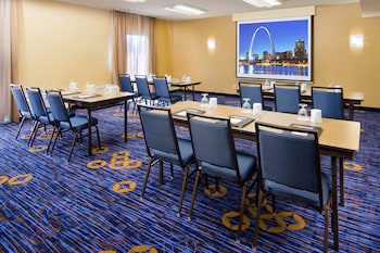 courtyard by marriott st louis westport plaza