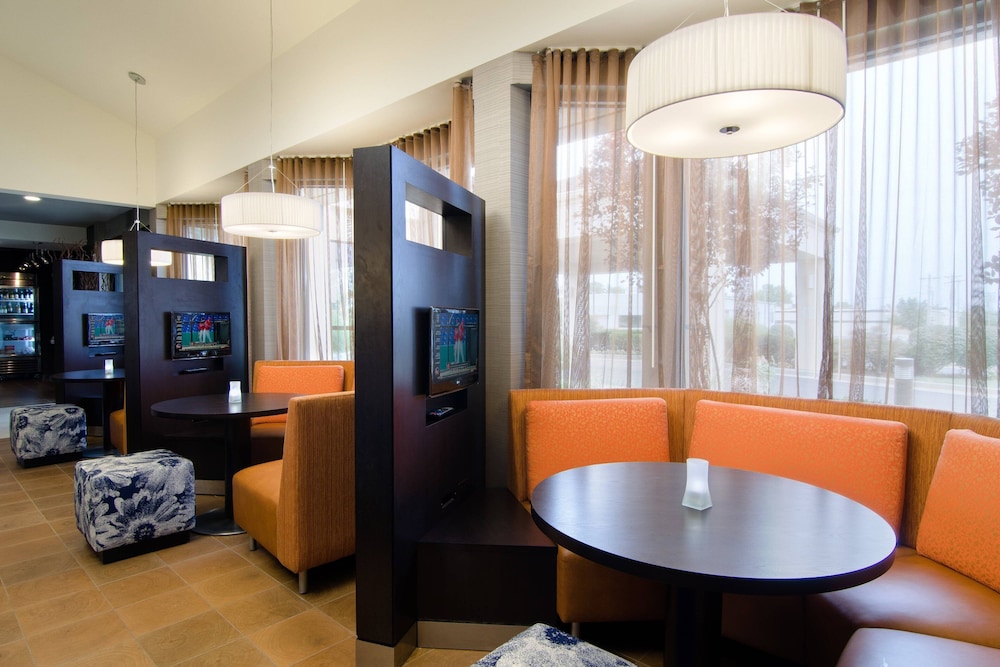 courtyard by marriott st louis westport plaza