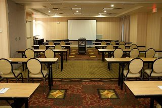 hilton garden inn chesterfield