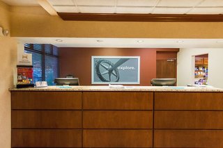 hampton inn and suites st louis chesterfield