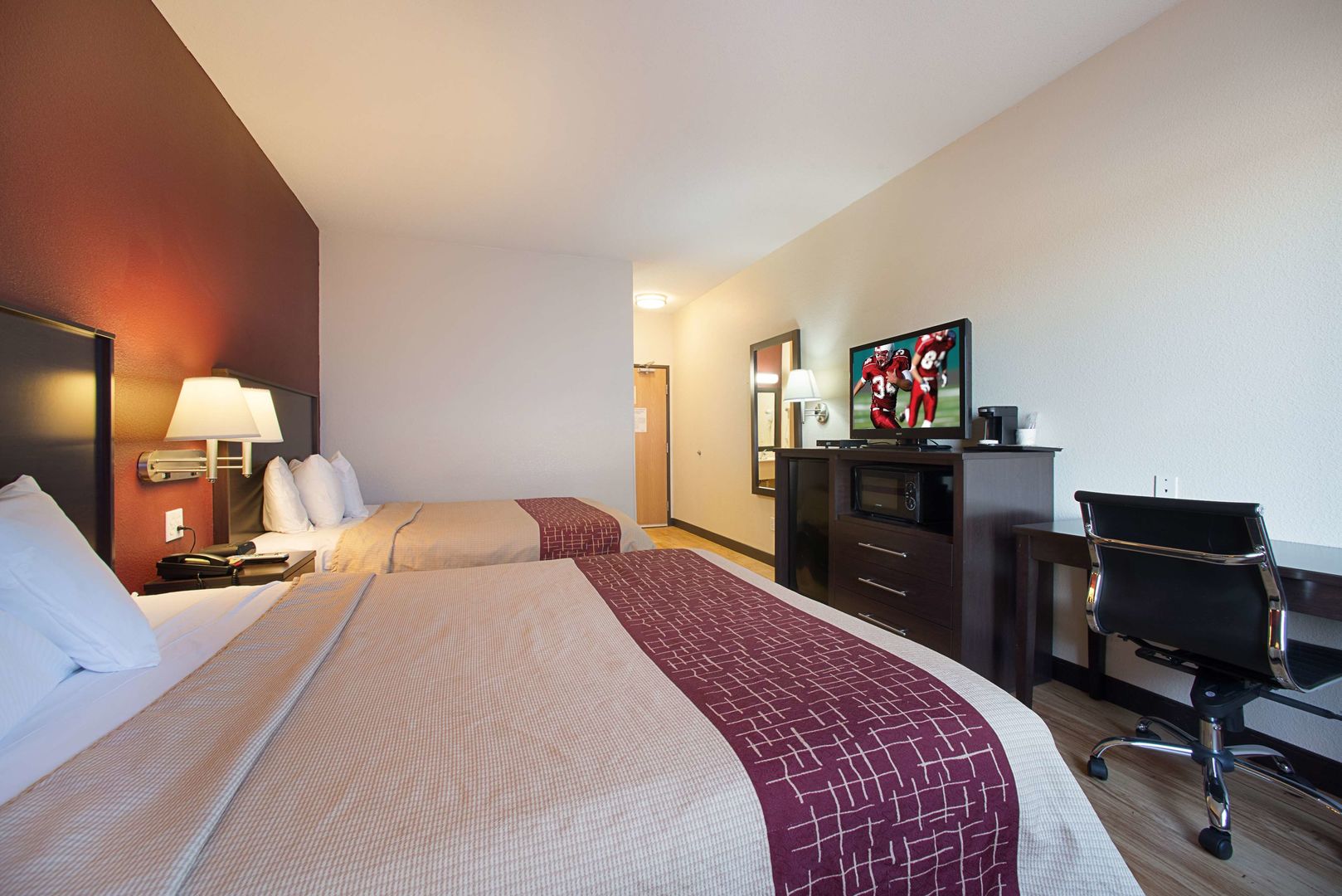 red roof inn st louis troy il