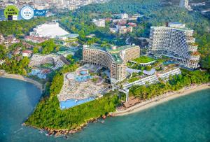royal wing suites and spa pattaya