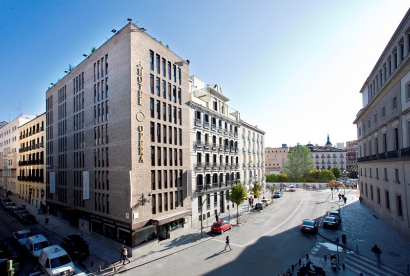 hotel opera