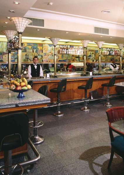 hotel opera