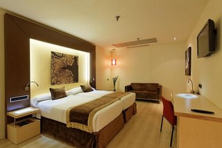 Melia Avenida America,Barajas>>Azuqueca De Henares,4 star