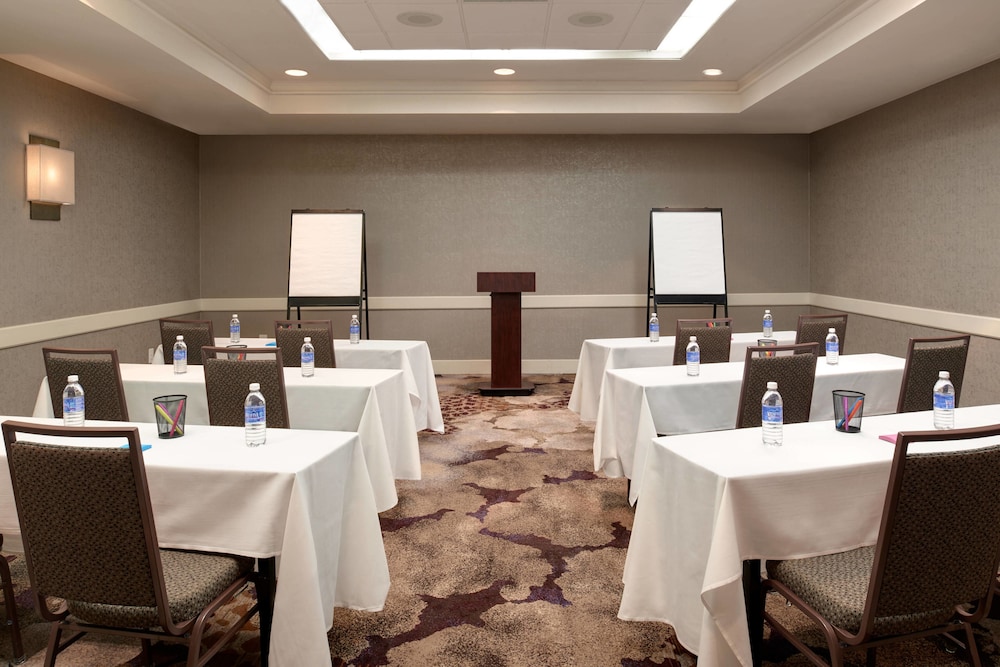 detroit marriott livonia