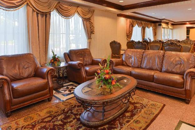 holiday inn express wixom by ihg