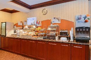 holiday inn express wixom by ihg