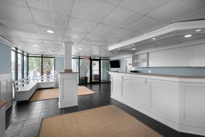 seaside inn oceanfront