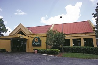 Baymont By Wyndham Daytona Beach/Intl Speedway,Near Daytona International Speedway,3 star