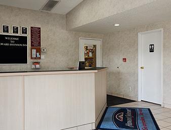 hotel flagstaff i 40 east lucky lane