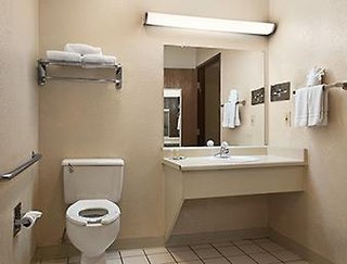 hotel flagstaff i 40 east lucky lane