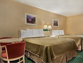 hotel flagstaff i 40 east lucky lane