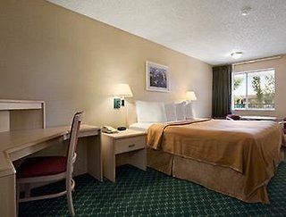 hotel flagstaff i 40 east lucky lane