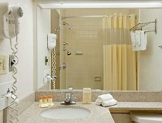 Quality Inn,Gastonia>>Charlotte,2 star