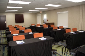 Holiday Inn Express Hotel And Suites Kings Mountain By Ihg,Cleveland County>>Cleveland,3 star