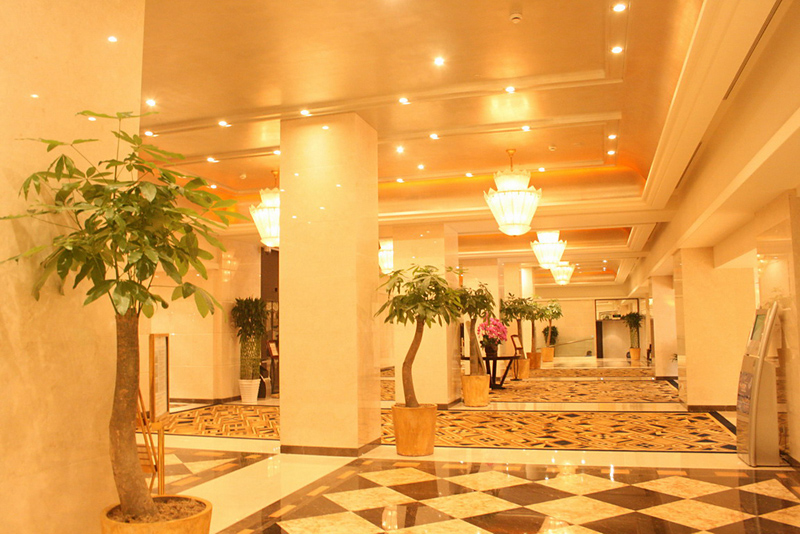 broadway mansions hotel on the bund