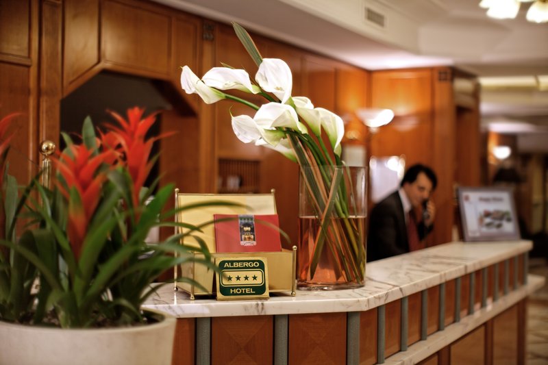 hotel capitol