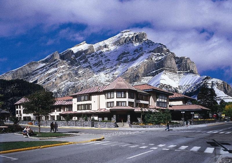 the elk and avenue hotel