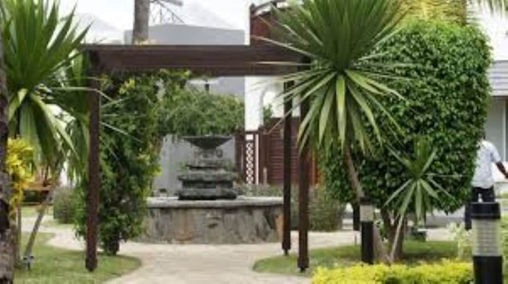 gold beach resort