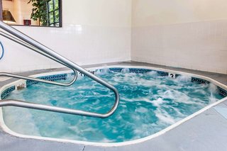 Clarion Inn & Suites Northwest,Indianapolis International Airport>>Indianapolis,3 star