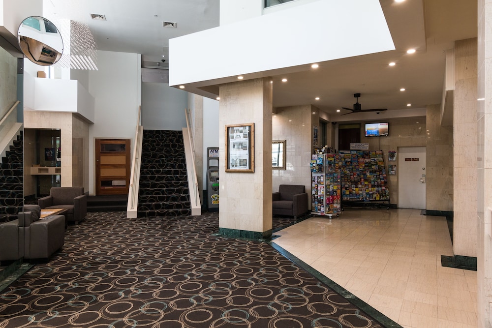 beachcomber surfers paradise