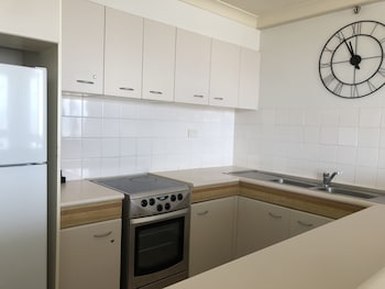 beachcomber surfers paradise