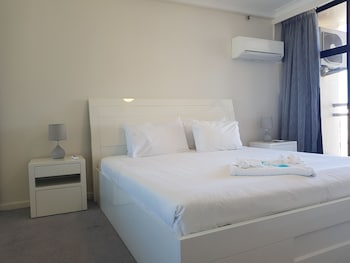 beachcomber surfers paradise