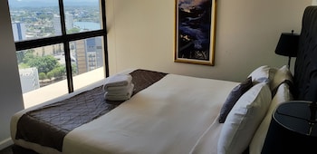 beachcomber surfers paradise