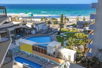 beachcomber surfers paradise