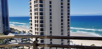 beachcomber surfers paradise