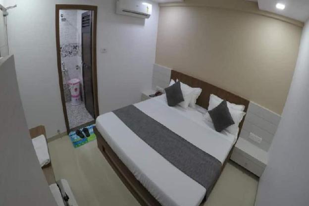 hotel ideal vadodara