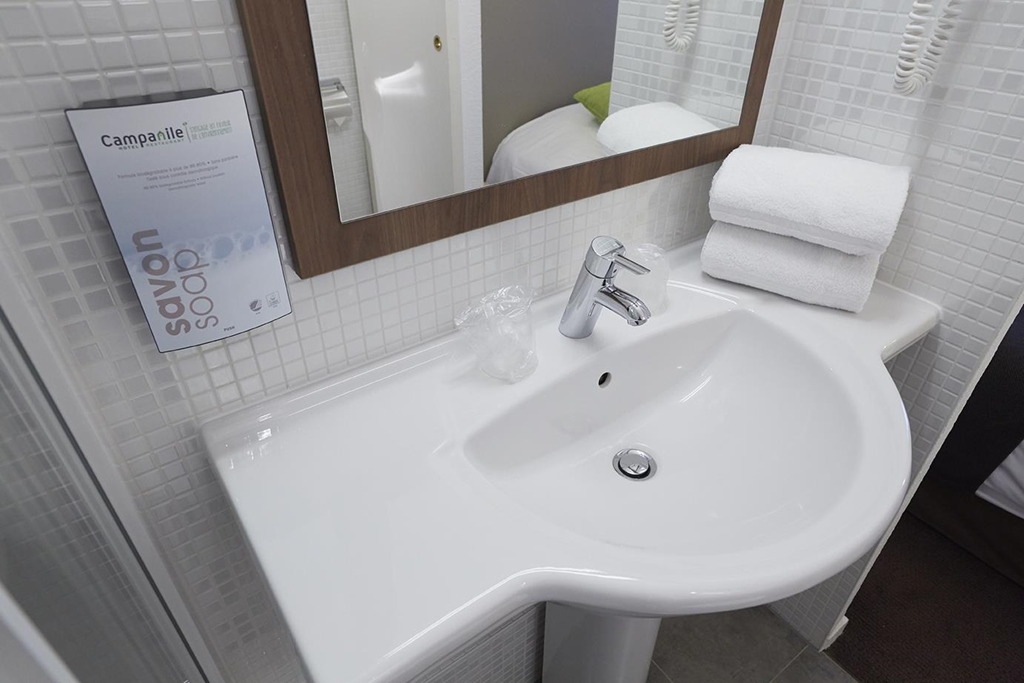 hotel campanile nice centre acropolis