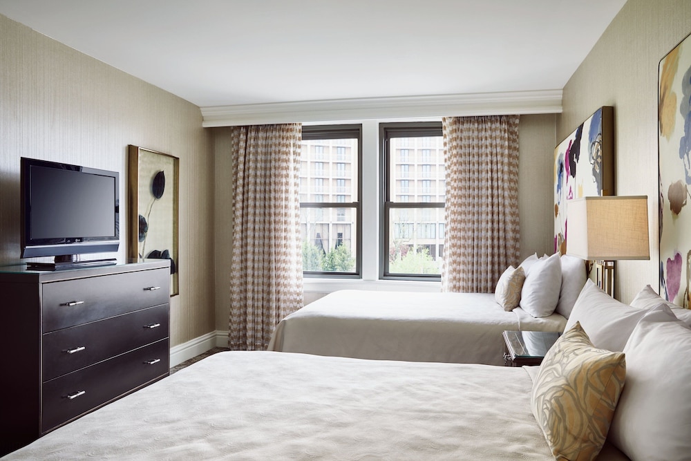 the raphael hotel autograph collection