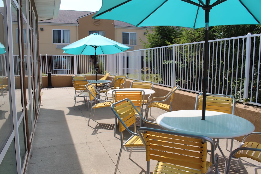 fairfield inn and suites by marriott kansas city liberty
