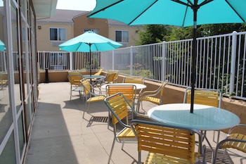 fairfield inn and suites by marriott kansas city liberty