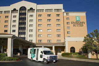 Embassy Suites By Hilton Kansas City International Airport,May>>Kansas City,4 star