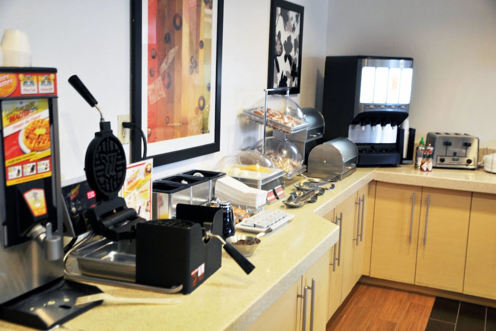 towneplace suites abq airport