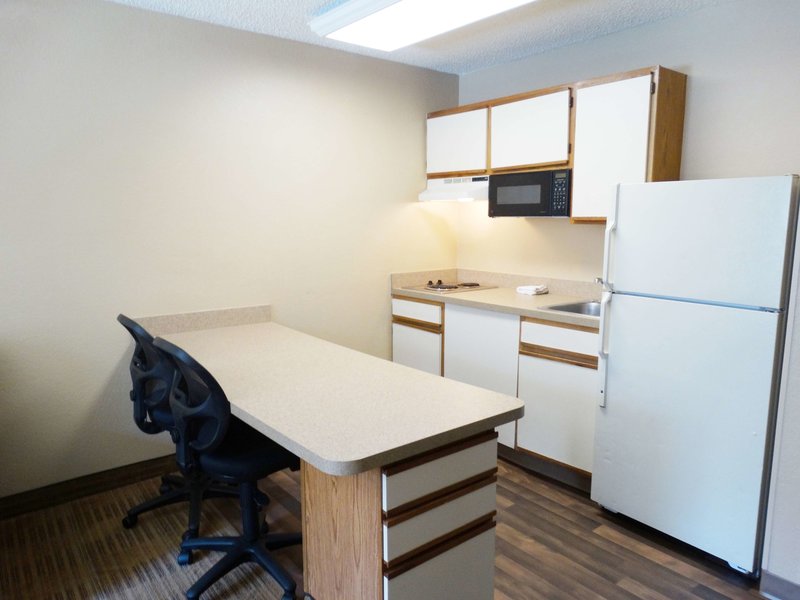 extended stay america suites cincinnati blue ash reed hartma