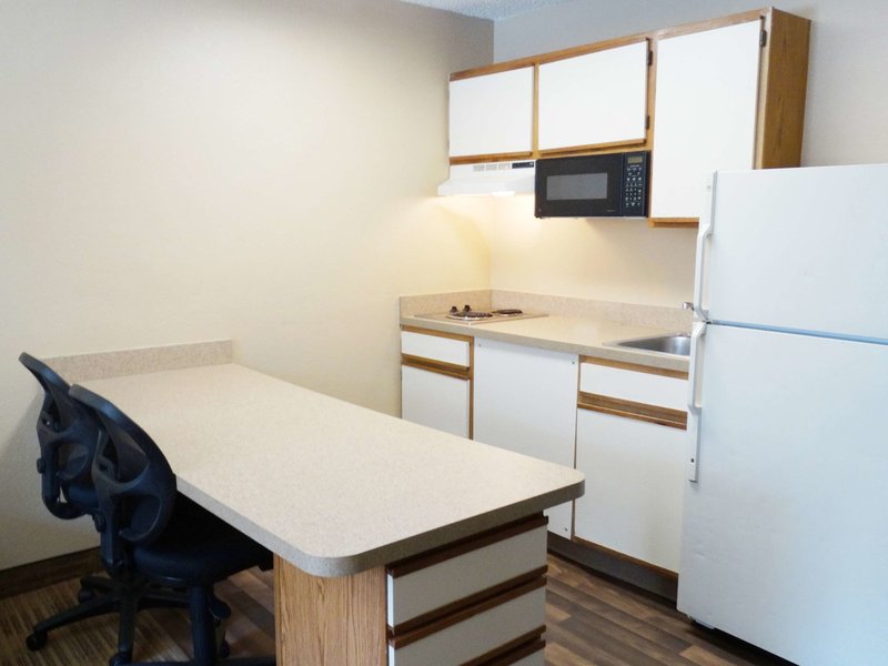 extended stay america suites cincinnati blue ash reed hartma