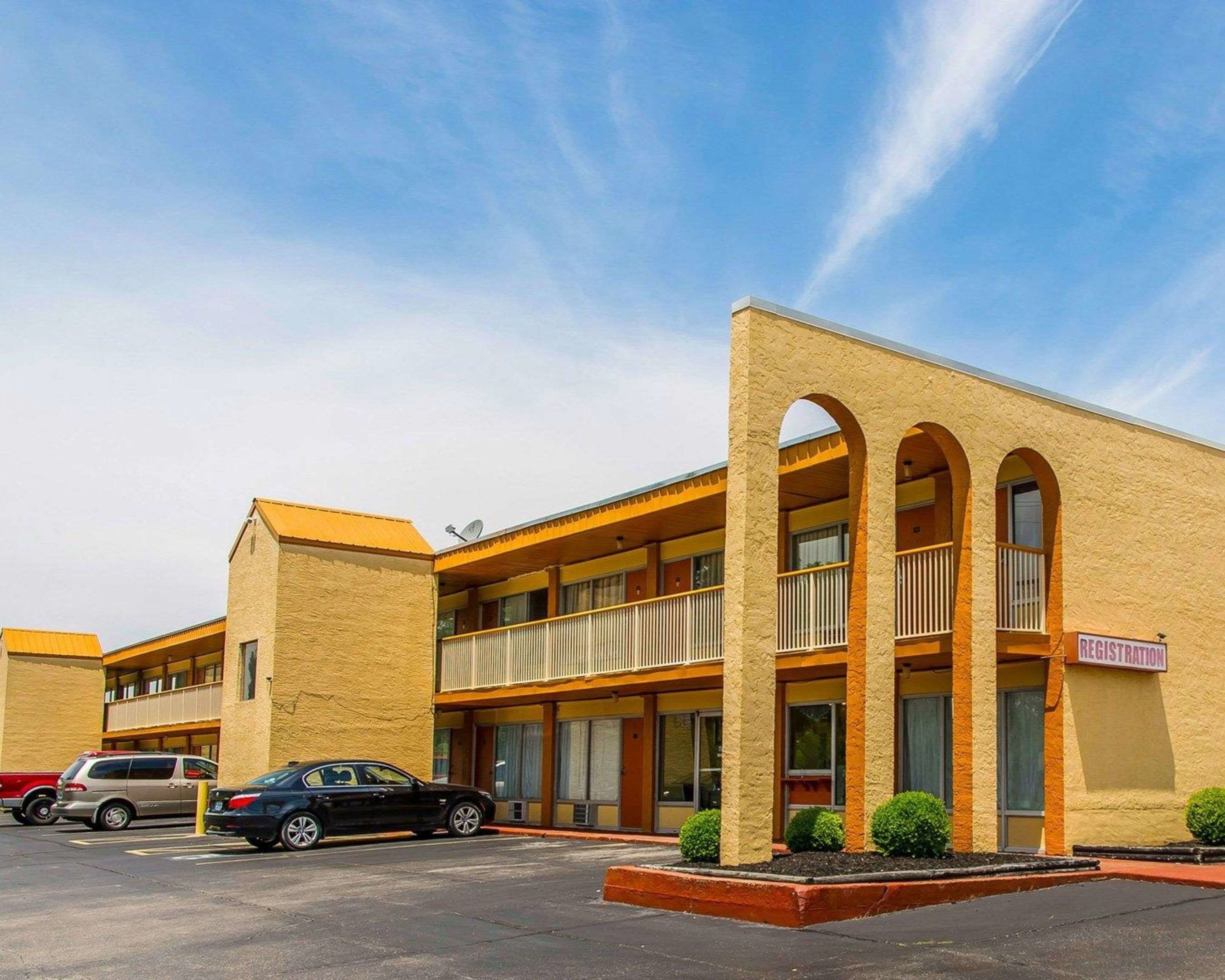 red roof inn walton richwood