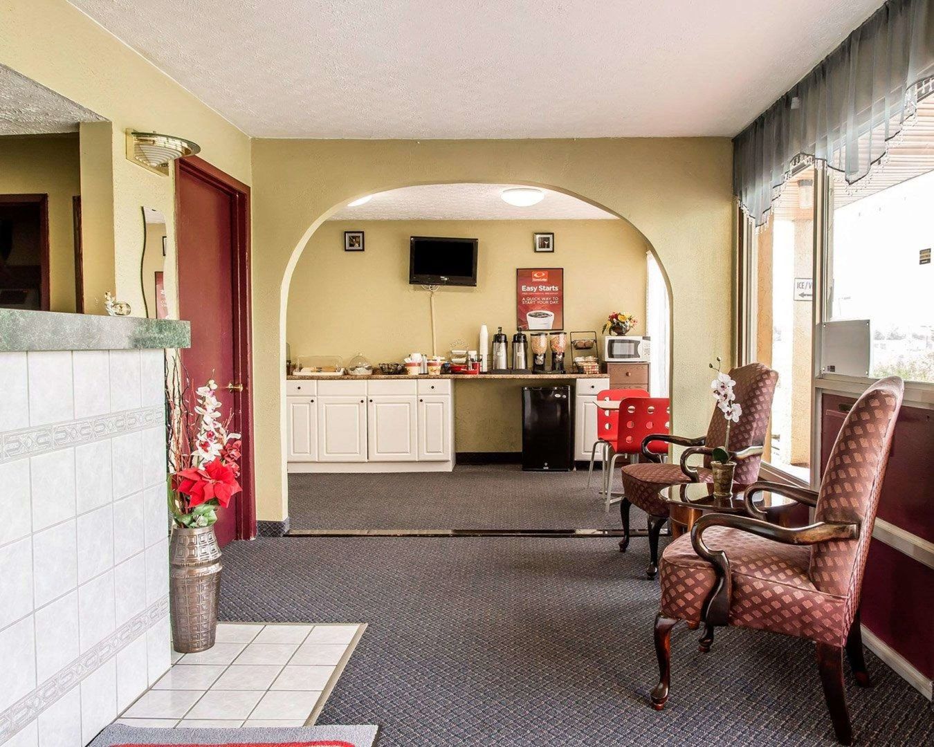 red roof inn walton richwood