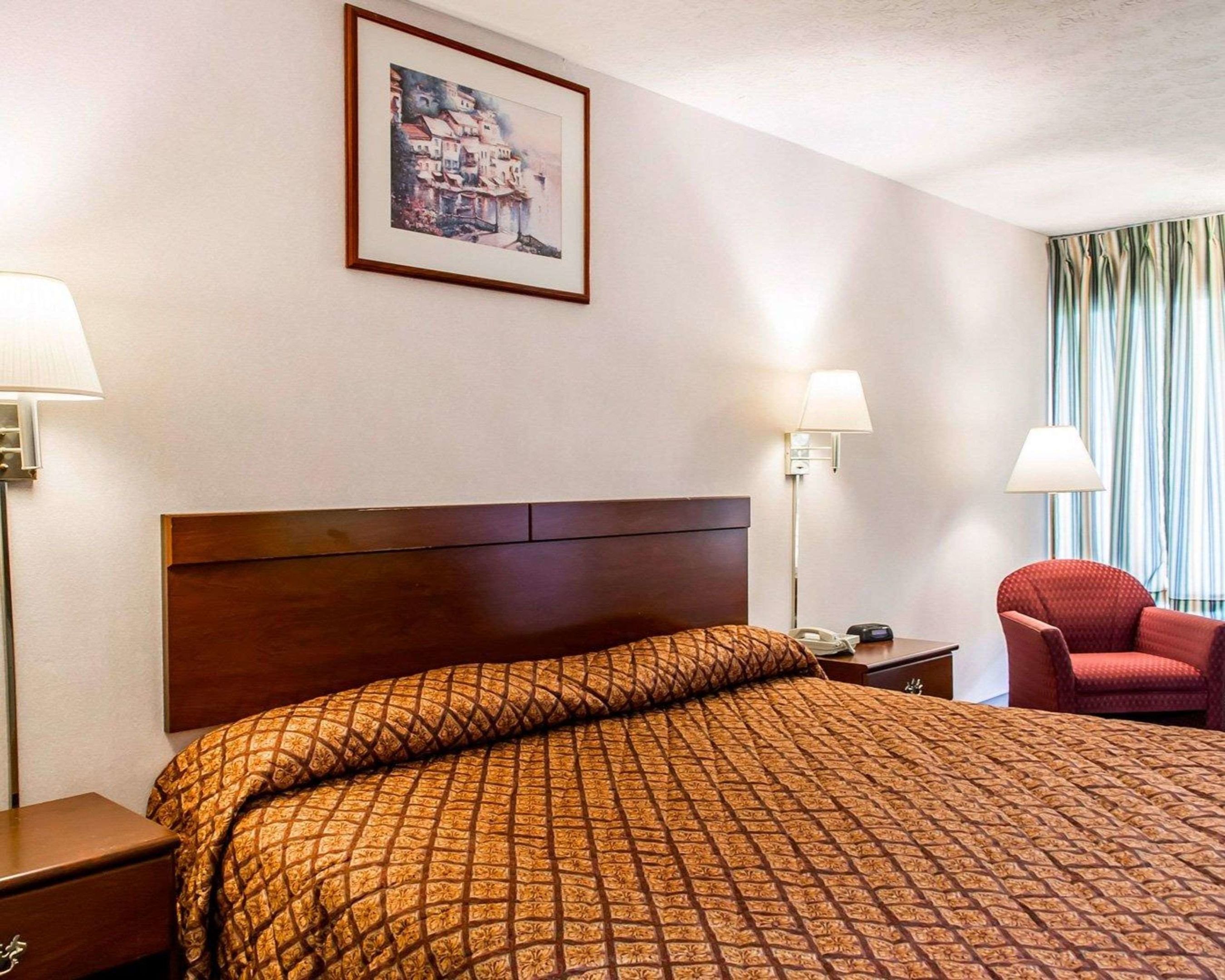 red roof inn walton richwood