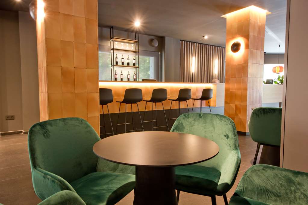 aparthotel atenea valles