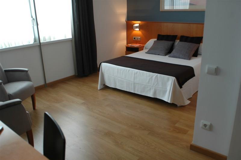 aparthotel atenea valles