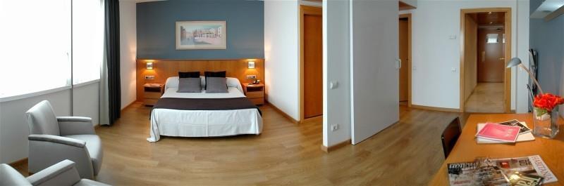 aparthotel atenea valles