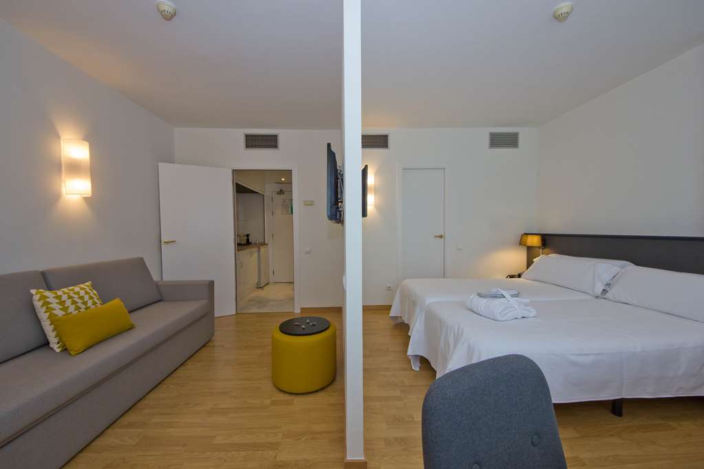 aparthotel atenea valles