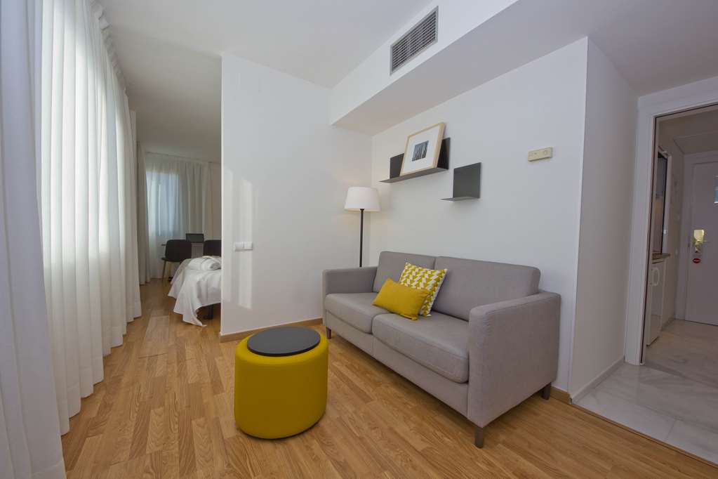 aparthotel atenea valles